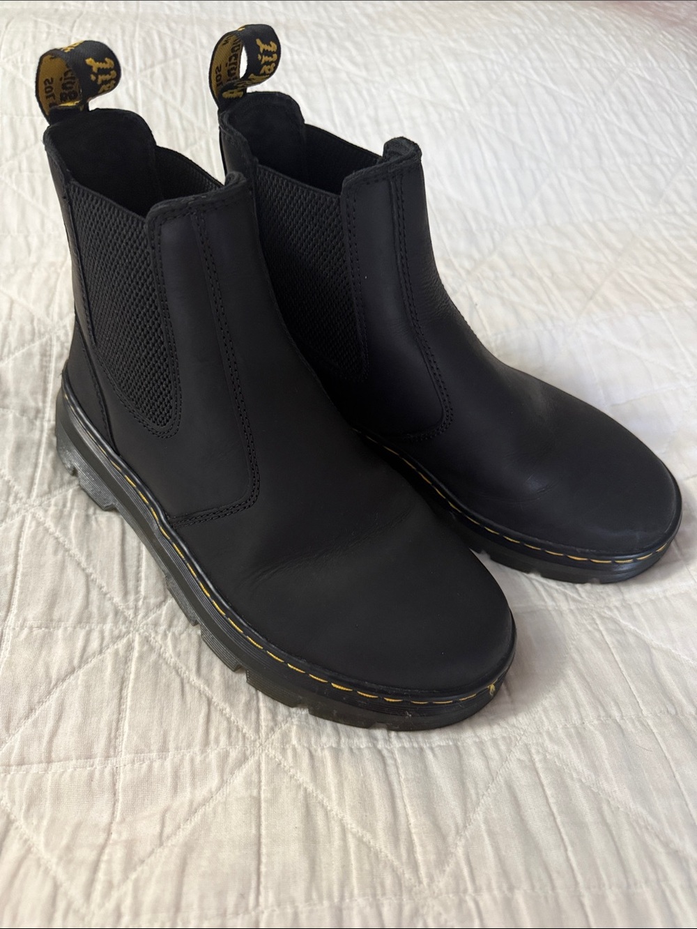 Dr. Martens Unisex Black Leather Chelsea Ankle Boots- USM/6 USL/7